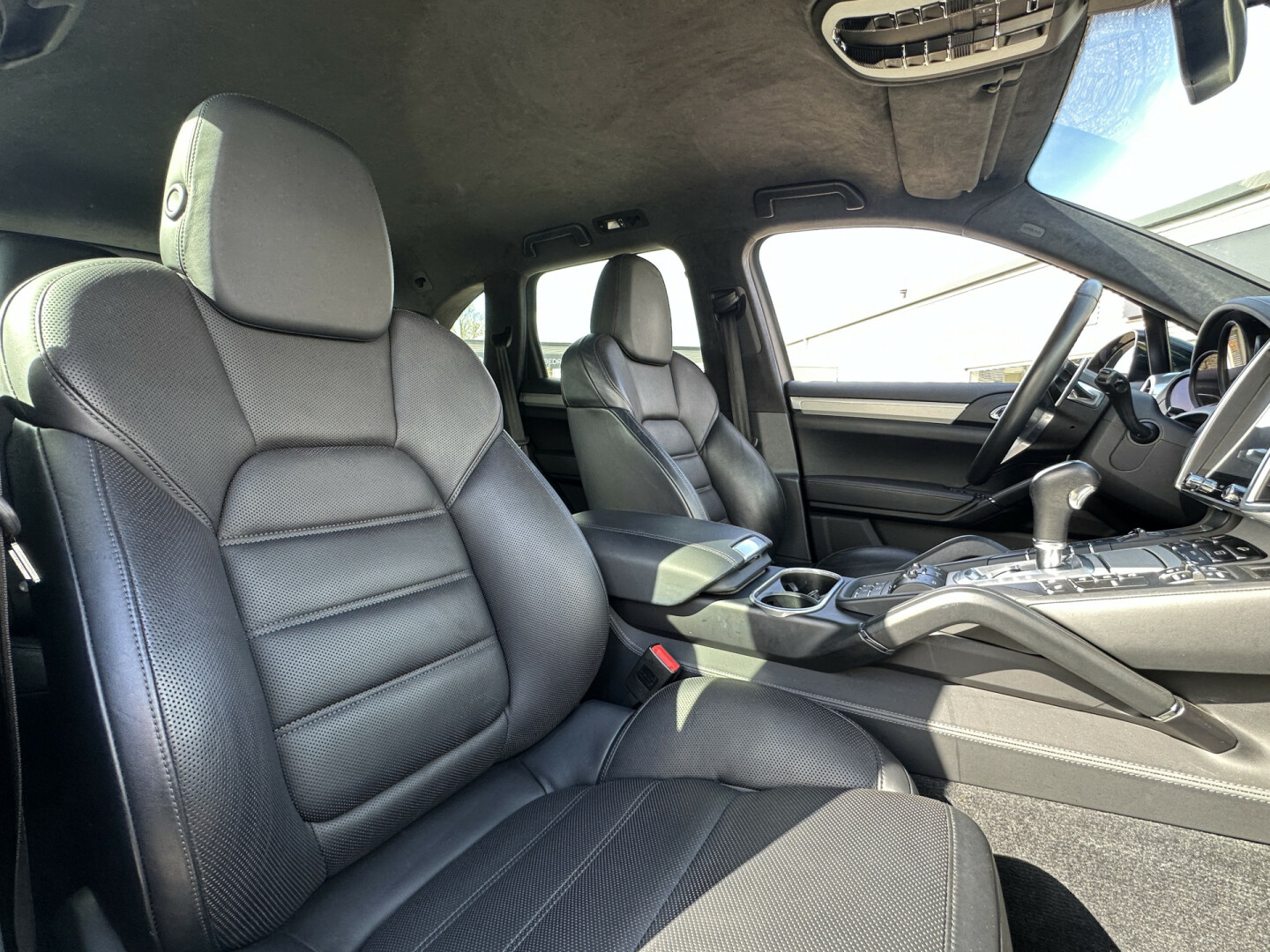 Porsche-Cayenne-7